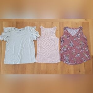 Bundle Of Womens Size Medium Clothes